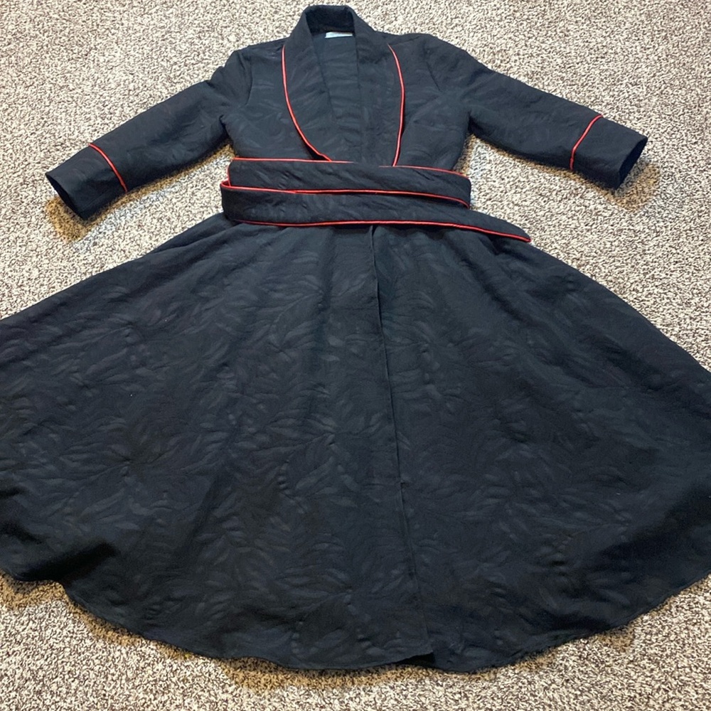 Black Robe with Red Piping Women’s Wrap Robe - Picture 5 of 7